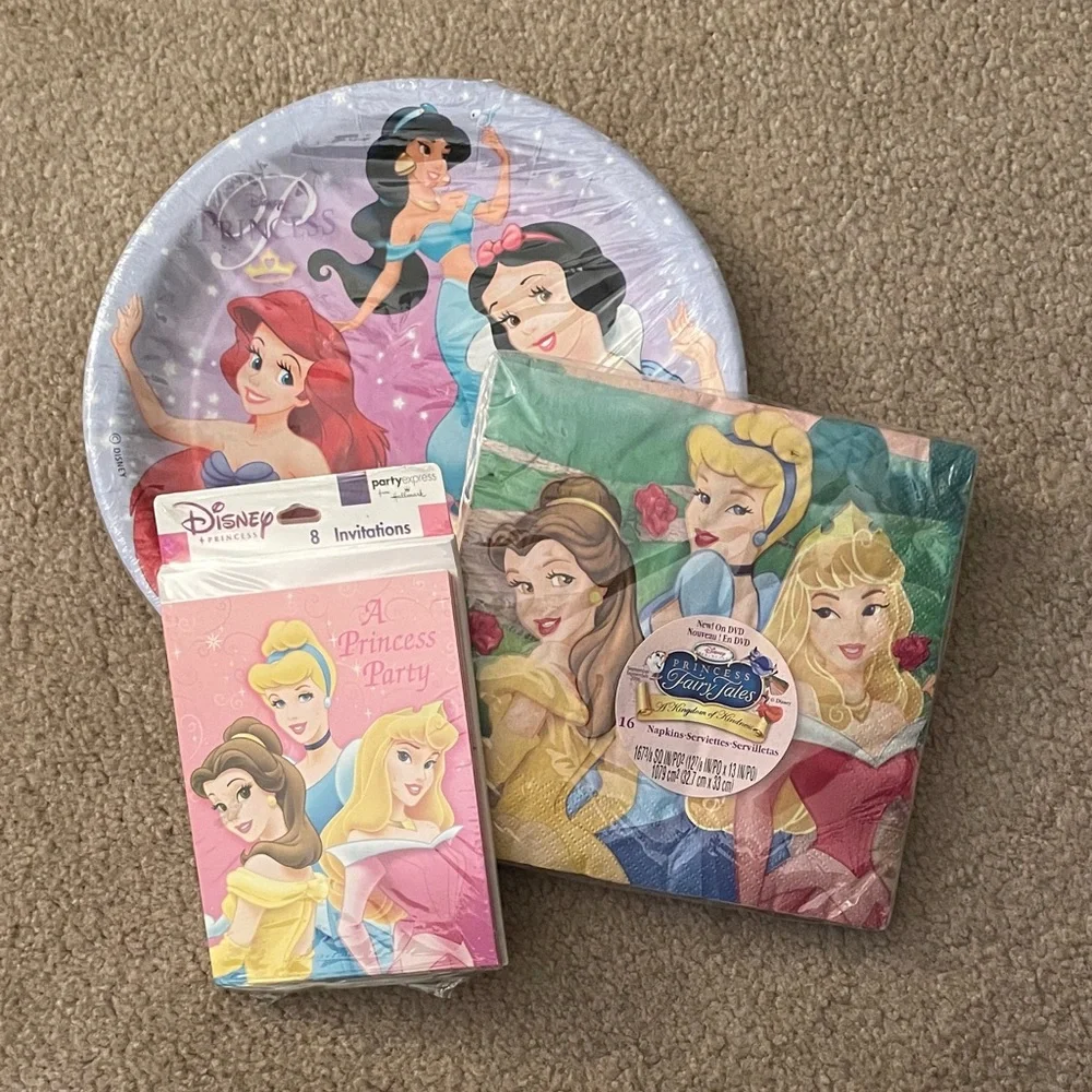 Early 2000s Hallmark Disney Princess Party Supplies